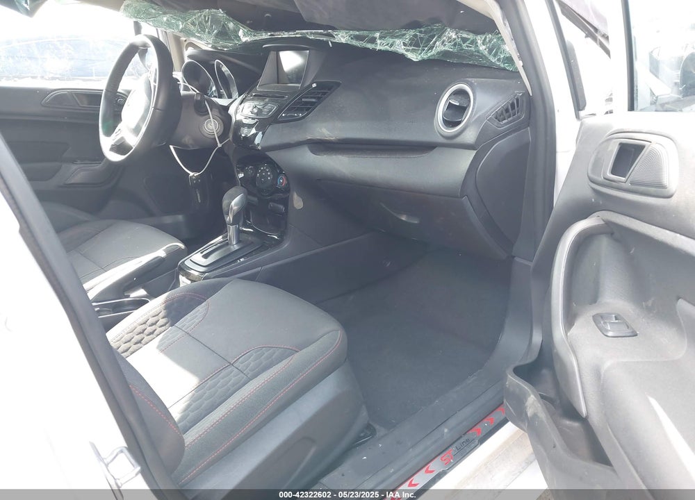 2019 FORD FIESTA ST LINE VIN: 3FADP4DJ1KM112318