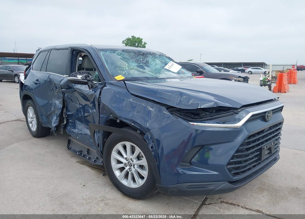 2024 TOYOTA GRAND HIGHLANDER LIMITED/XLE VIN: 5TDAAAA58RS001795