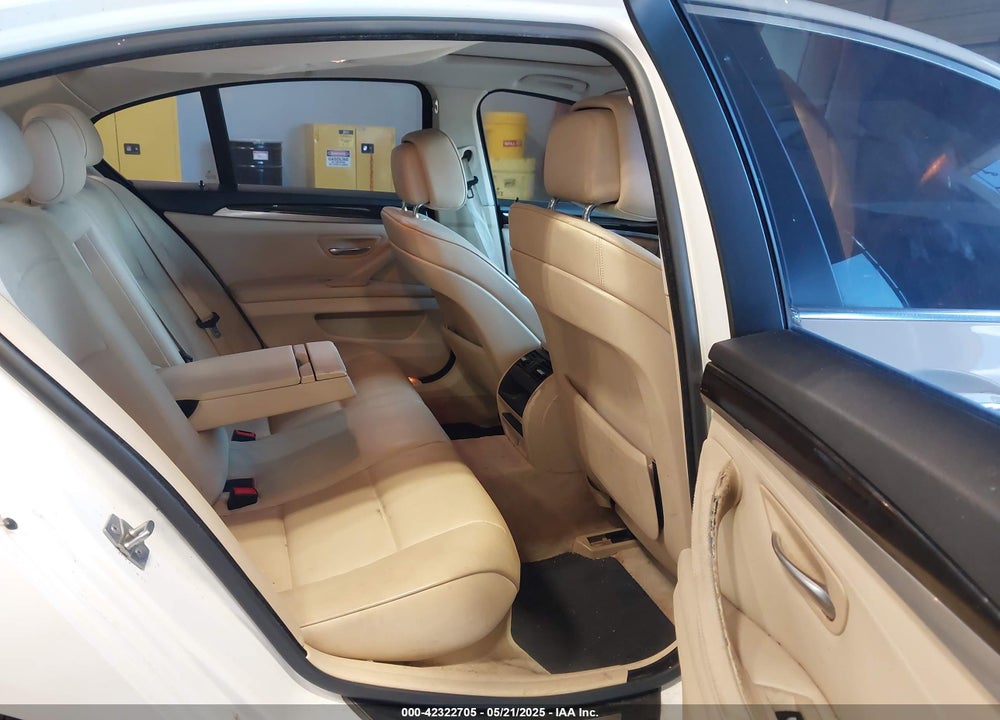 2011 BMW 528I VIN: WBAFR1C54BC744793