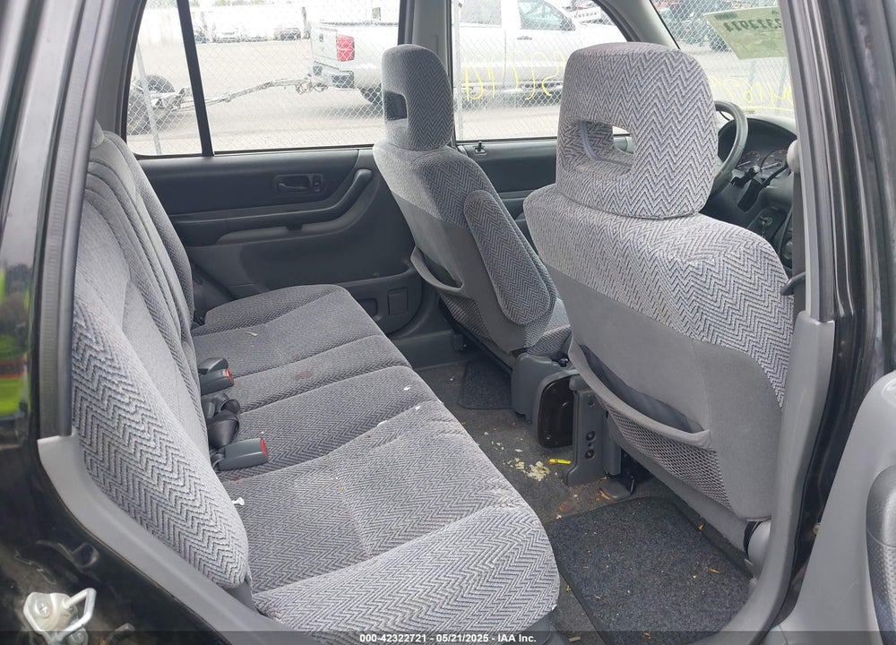 1998 HONDA CR-V EX VIN: JHLRD1863WC041873