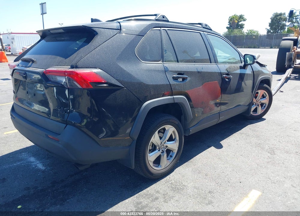2021 TOYOTA RAV4 HYBRID XLE PREMIUM VIN: 4T3B6RFV3MU043652
