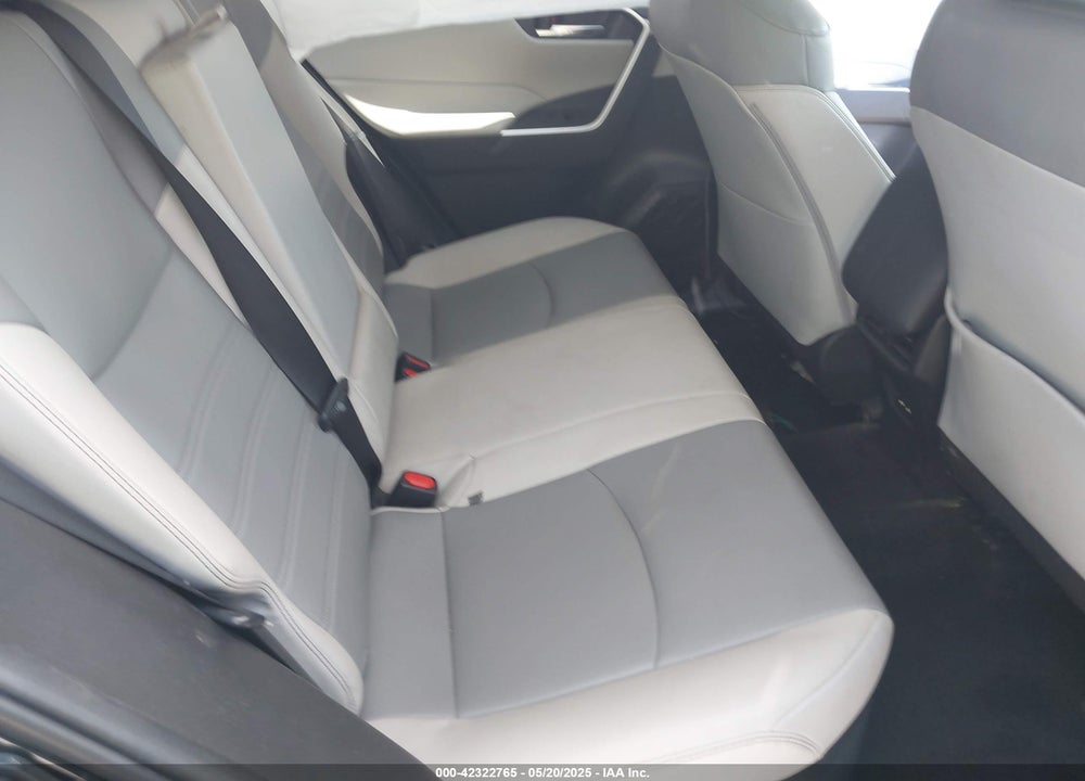 2021 TOYOTA RAV4 HYBRID XLE PREMIUM VIN: 4T3B6RFV3MU043652