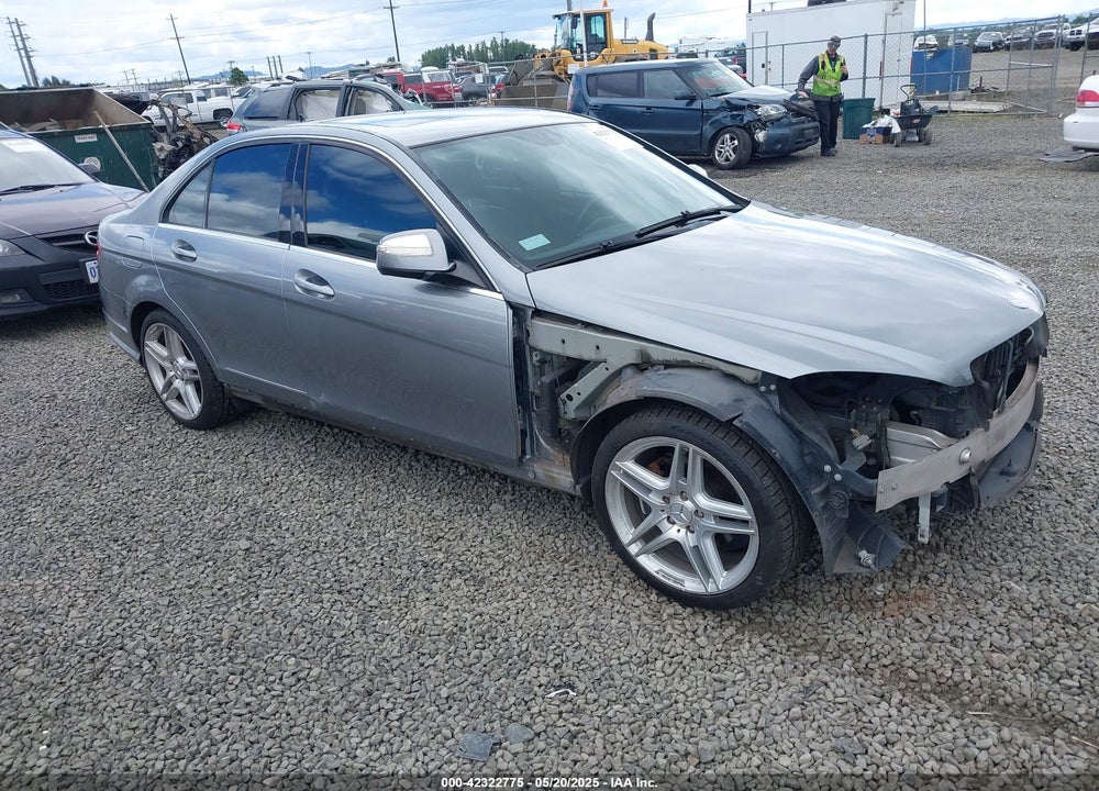 2008 MERCEDES-BENZ C 300 LUXURY/SPORT VIN: WDDGF54X88R014131