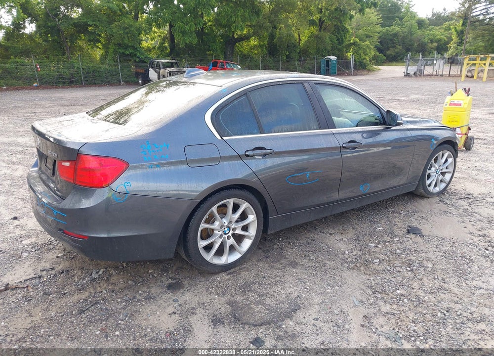 2015 BMW 3 SERIES VIN: WBA3B1C55FK137532