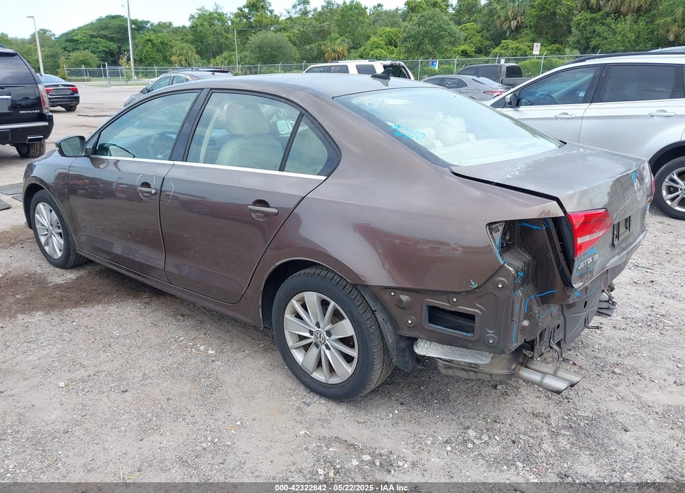 2015 VOLKSWAGEN JETTA VIN: 3VWD07AJXFM289988