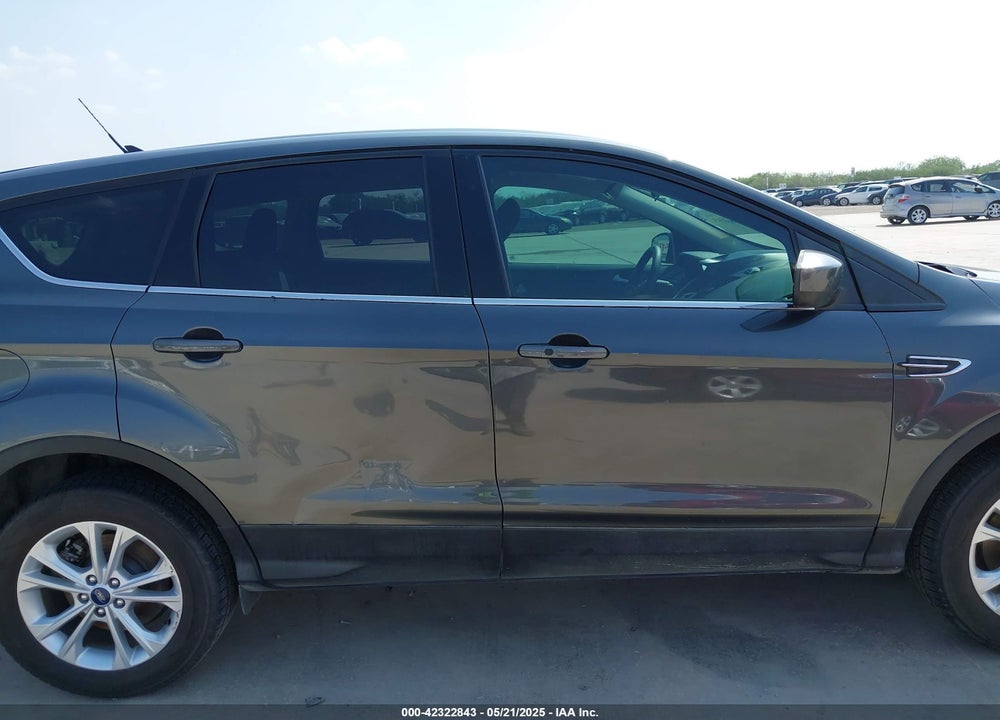 2019 FORD ESCAPE SE VIN: 1FMCU0GD8KUC52290