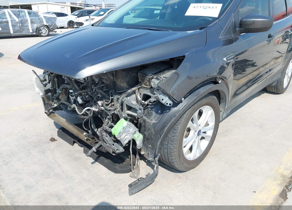2019 FORD ESCAPE SE VIN: 1FMCU0GD8KUC52290