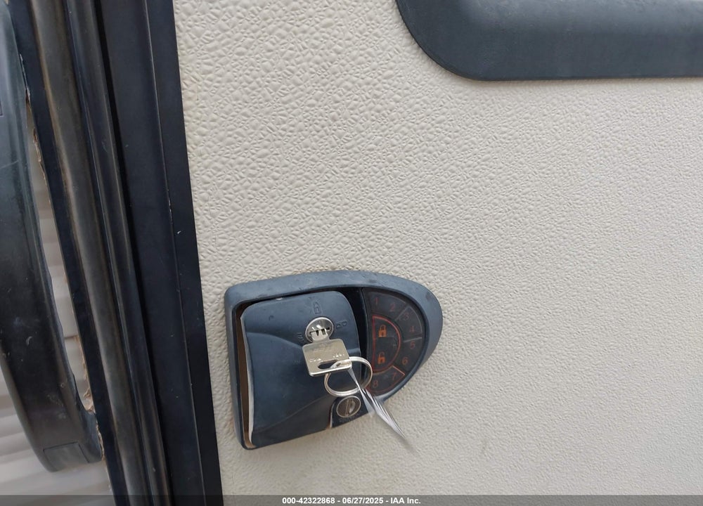 2019 KEYSTONE RV OTHER VIN: 4YDT26221K7242408