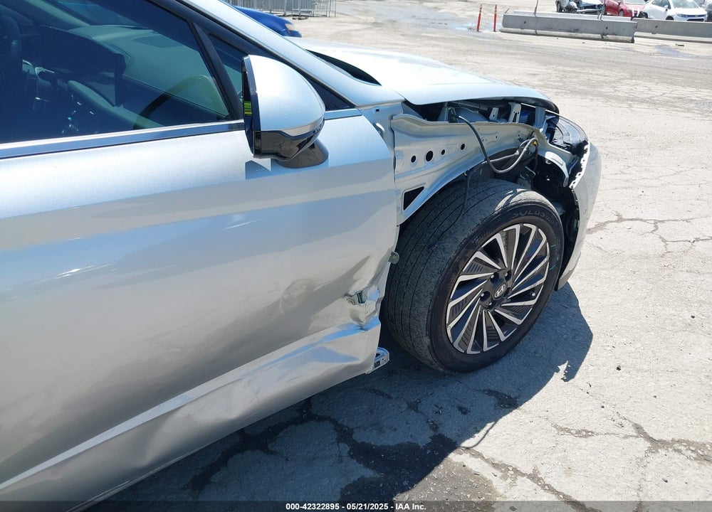2025 HYUNDAI SONATA HYBRID VIN: KMHL54JJ5SA110984