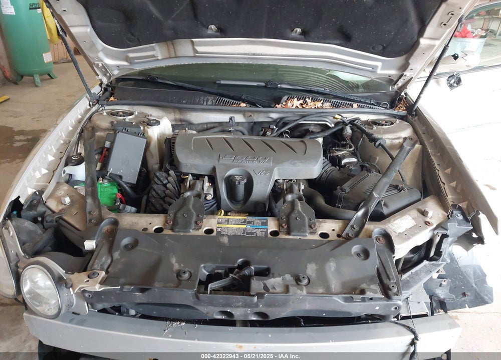 2009 BUICK LACROSSE VIN: 2G4WD582791246168