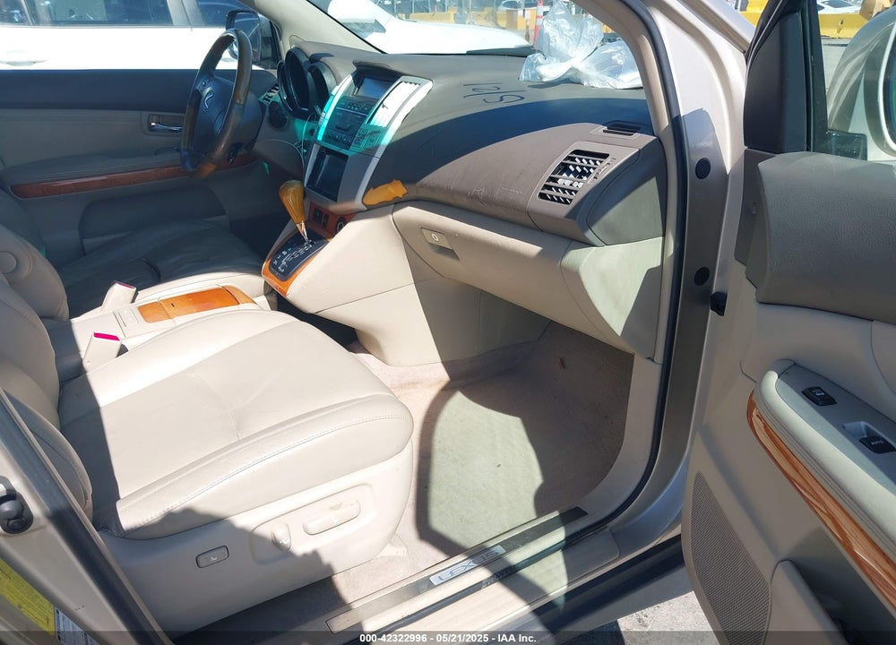 2007 LEXUS RX 350 VIN: 2T2HK31U37C020948