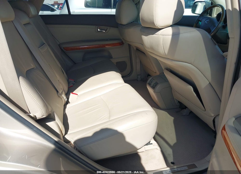 2007 LEXUS RX 350 VIN: 2T2HK31U37C020948