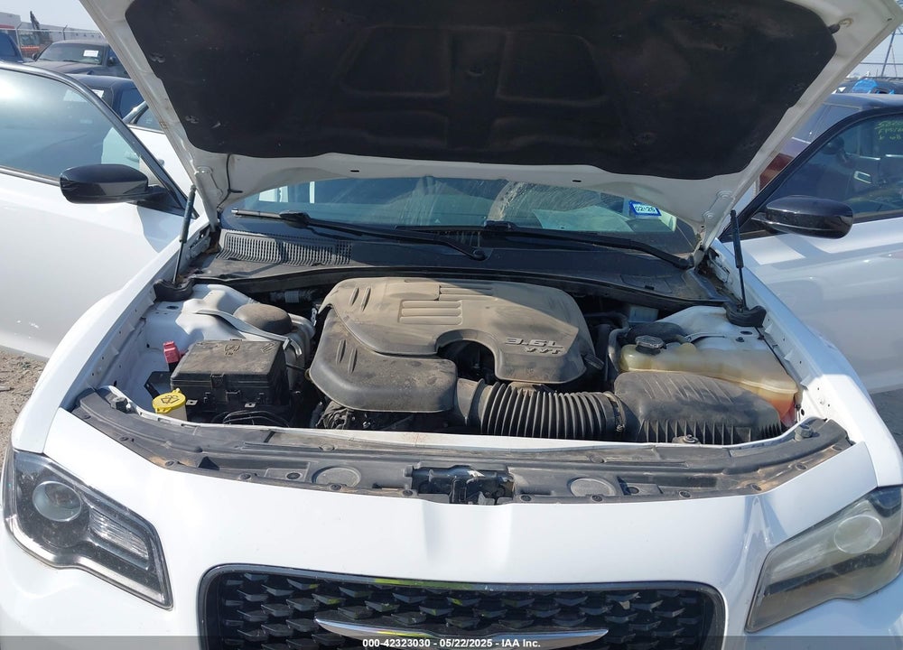 2019 CHRYSLER 300 VIN: 2C3CCAAG3KH589876