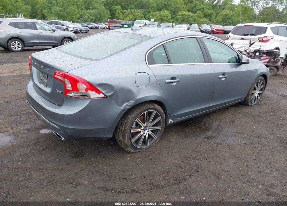 2018 VOLVO S60 INSCRI VIN: LYV402TK4JB168450