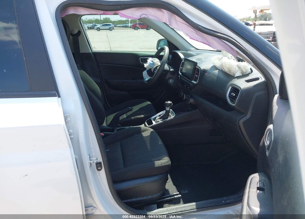 2022 HYUNDAI VENUE VIN: KMHRB8A32NU153287