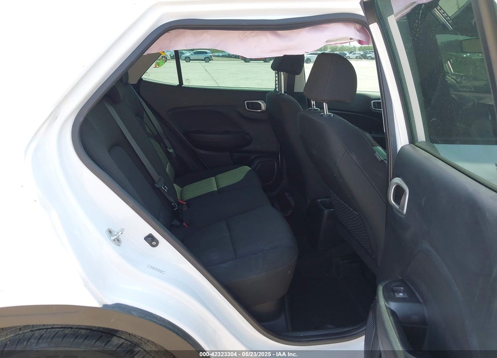 2022 HYUNDAI VENUE VIN: KMHRB8A32NU153287