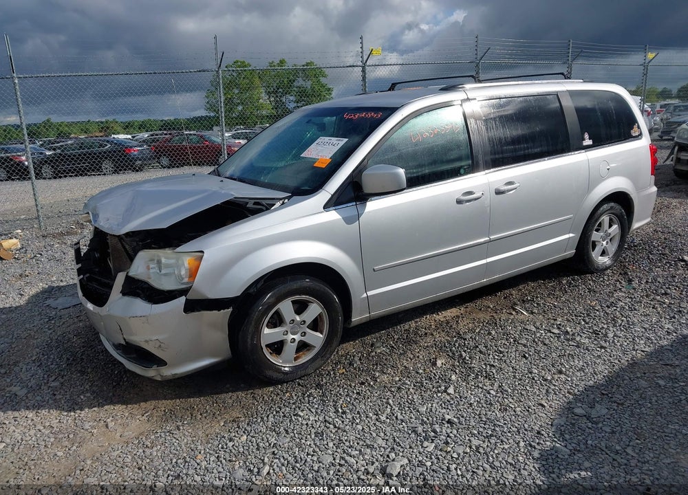 2011 DODGE GRAND CARAVAN CREW VIN: 2D4RN5DG8BR748617