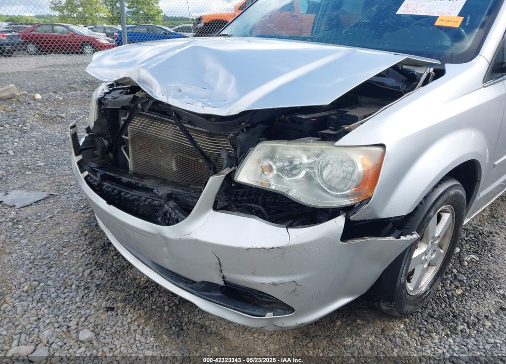 2011 DODGE GRAND CARAVAN CREW VIN: 2D4RN5DG8BR748617