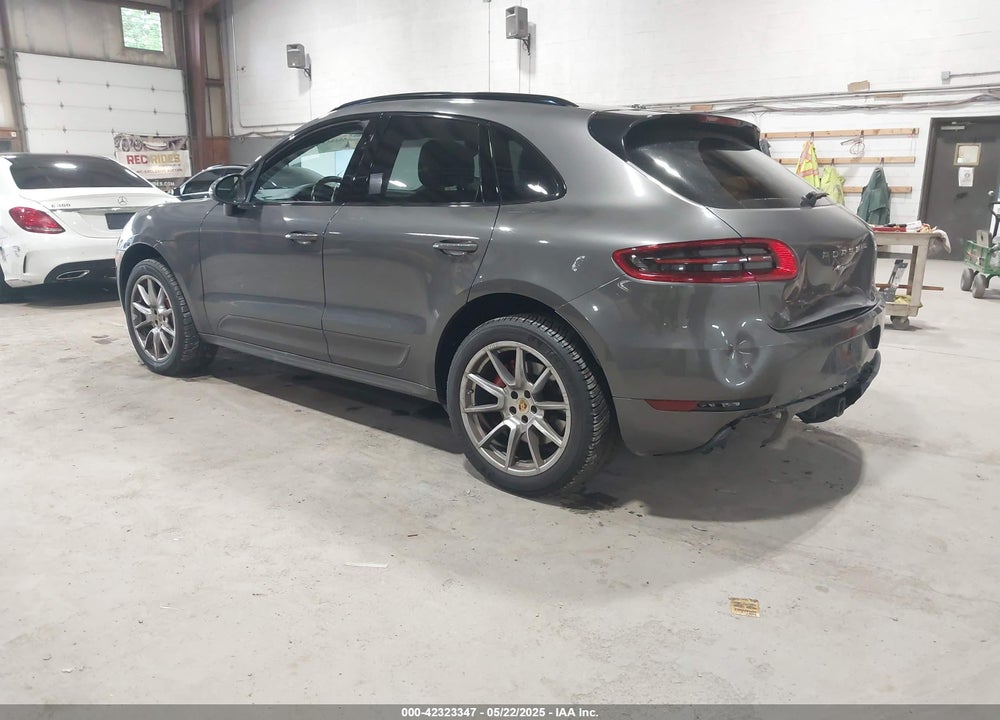 2015 PORSCHE MACAN VIN: WP1AF2A52FLB92570