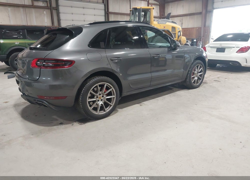 2015 PORSCHE MACAN VIN: WP1AF2A52FLB92570