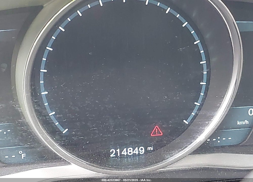 2014 VOLVO XC60 VIN: YV4952DL8E2506242