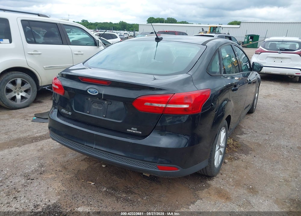 2015 FORD FOCUS VIN: 1FADP3F27FL204413