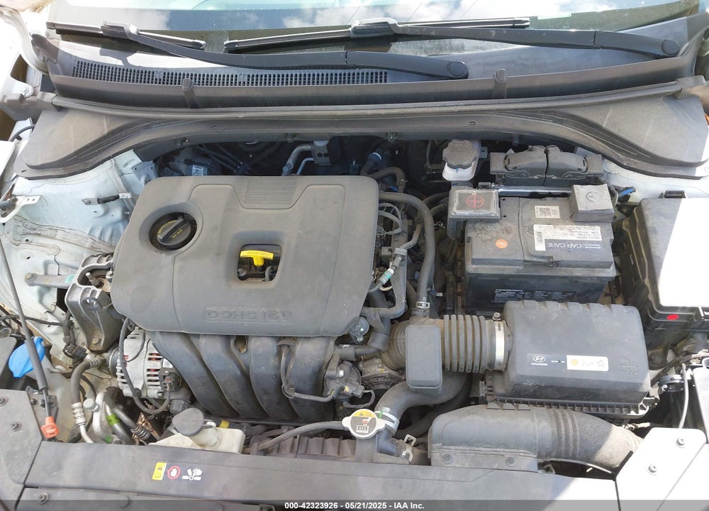 2019 HYUNDAI ELANTRA VIN: 5NPD74LF8KH411799