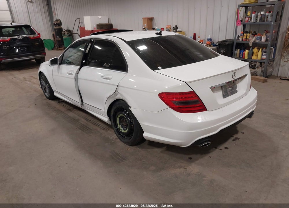 2013 MERCEDES-BENZ C CLASS VIN: WDDGF8AB3DR297543