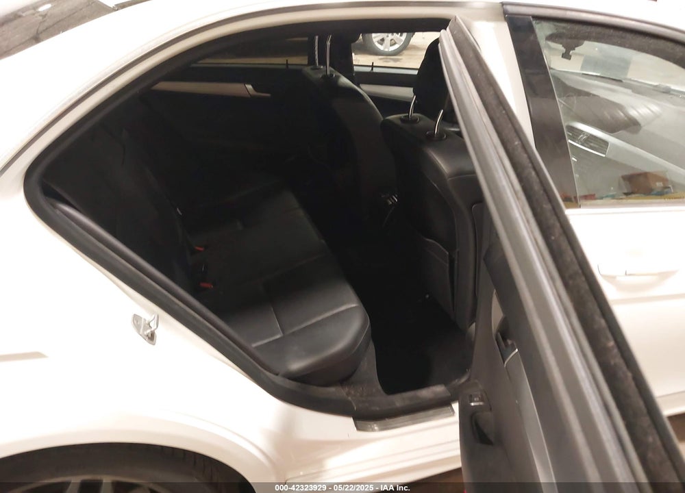 2013 MERCEDES-BENZ C CLASS VIN: WDDGF8AB3DR297543
