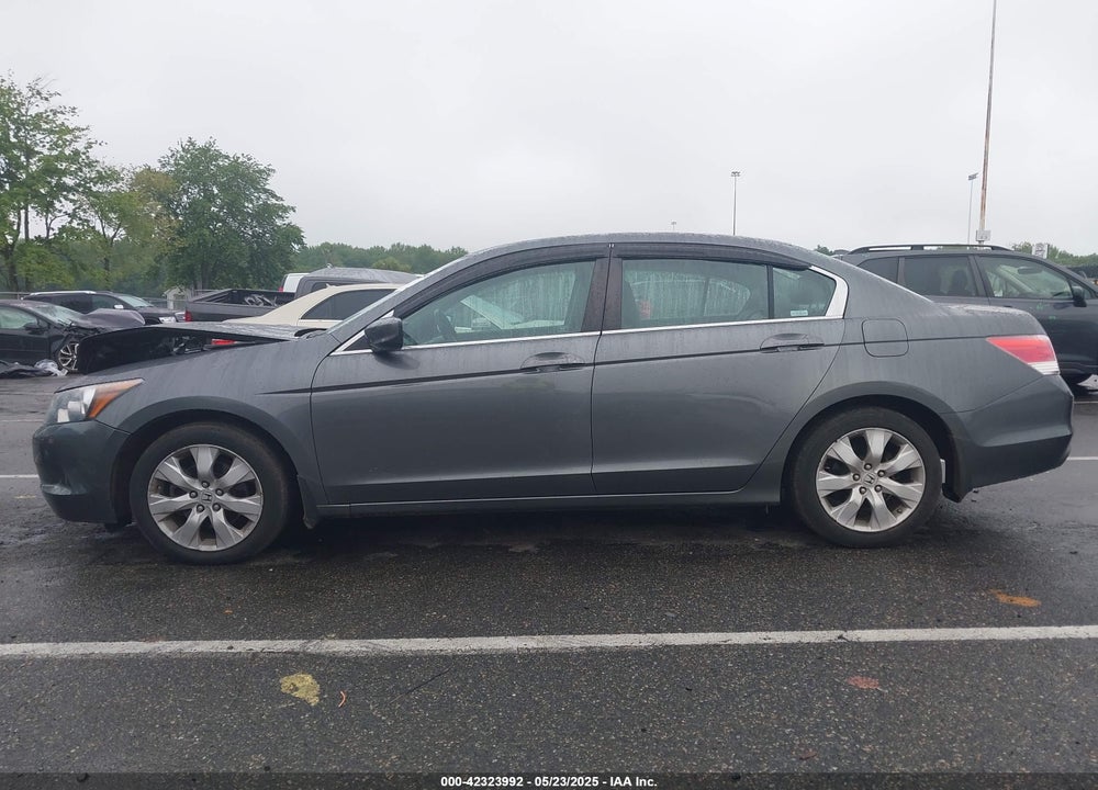 2009 HONDA ACCORD VIN: 1HGCP26819A055776