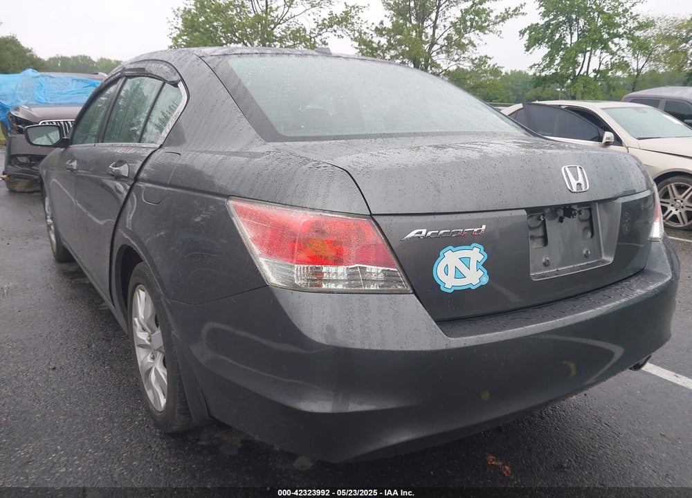 2009 HONDA ACCORD VIN: 1HGCP26819A055776