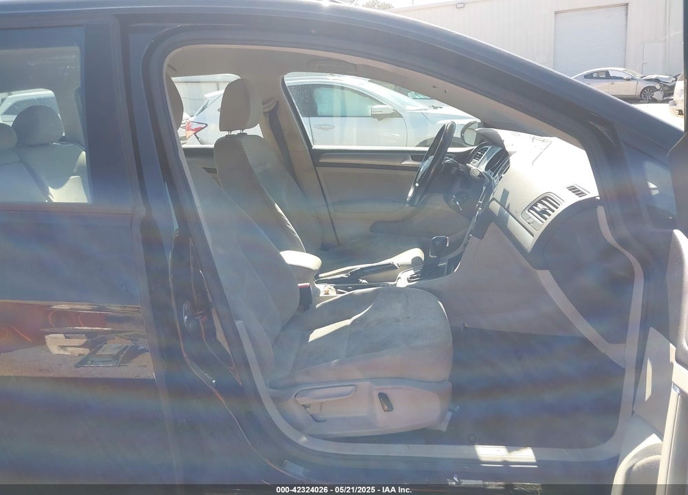 2016 VOLKSWAGEN GOLF SPORTWAGEN VIN: 3VWC17AU7GM502111