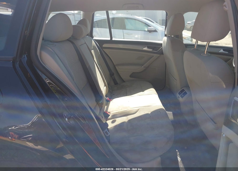 2016 VOLKSWAGEN GOLF SPORTWAGEN VIN: 3VWC17AU7GM502111
