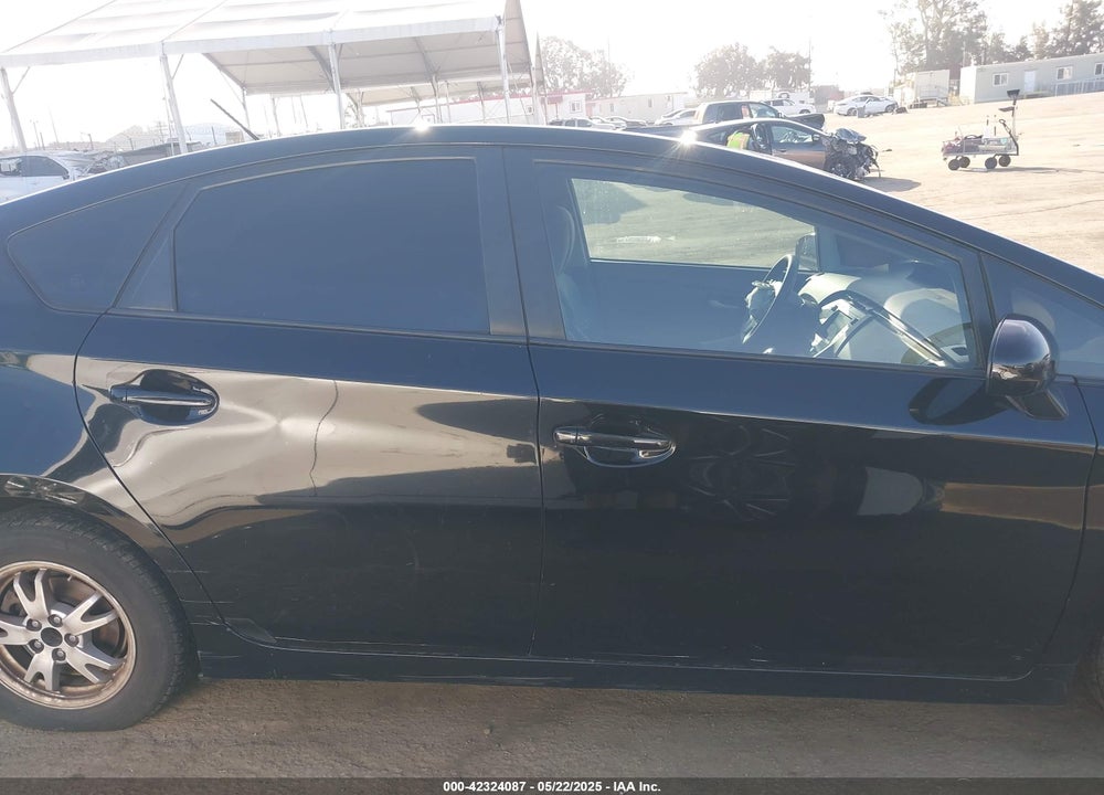 2010 TOYOTA PRIUS III VIN: JTDKN3DUXA0129745