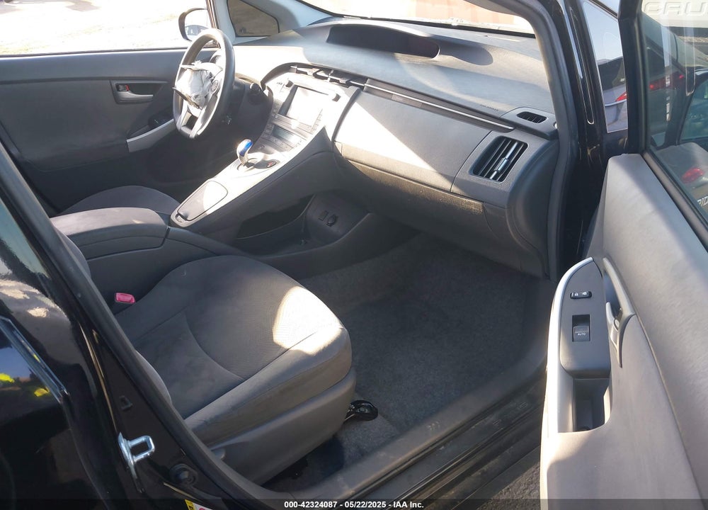 2010 TOYOTA PRIUS III VIN: JTDKN3DUXA0129745