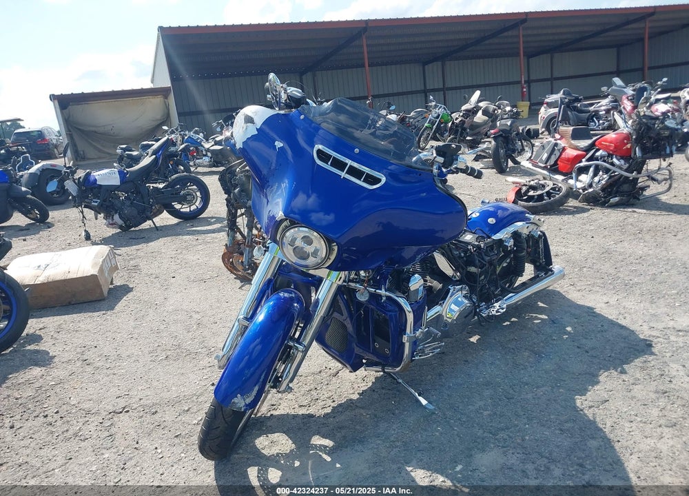 2015 HARLEY-DAVIDSON FLHXS STREET GLIDE SPECIAL VIN: 1HD1KRM15FB666031