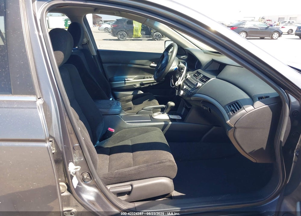 2010 HONDA ACCORD 2.4 EX VIN: 1HGCP2F74AA000833
