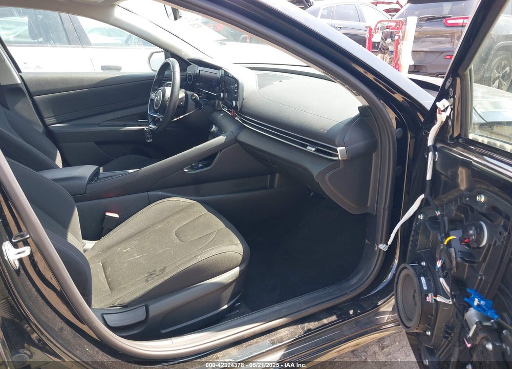 2022 HYUNDAI ELANTRA VIN: 5NPLN4AG4NH069978