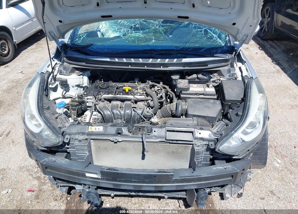 2015 HYUNDAI ELANTRA SE VIN: 5NPDH4AE8FH590035
