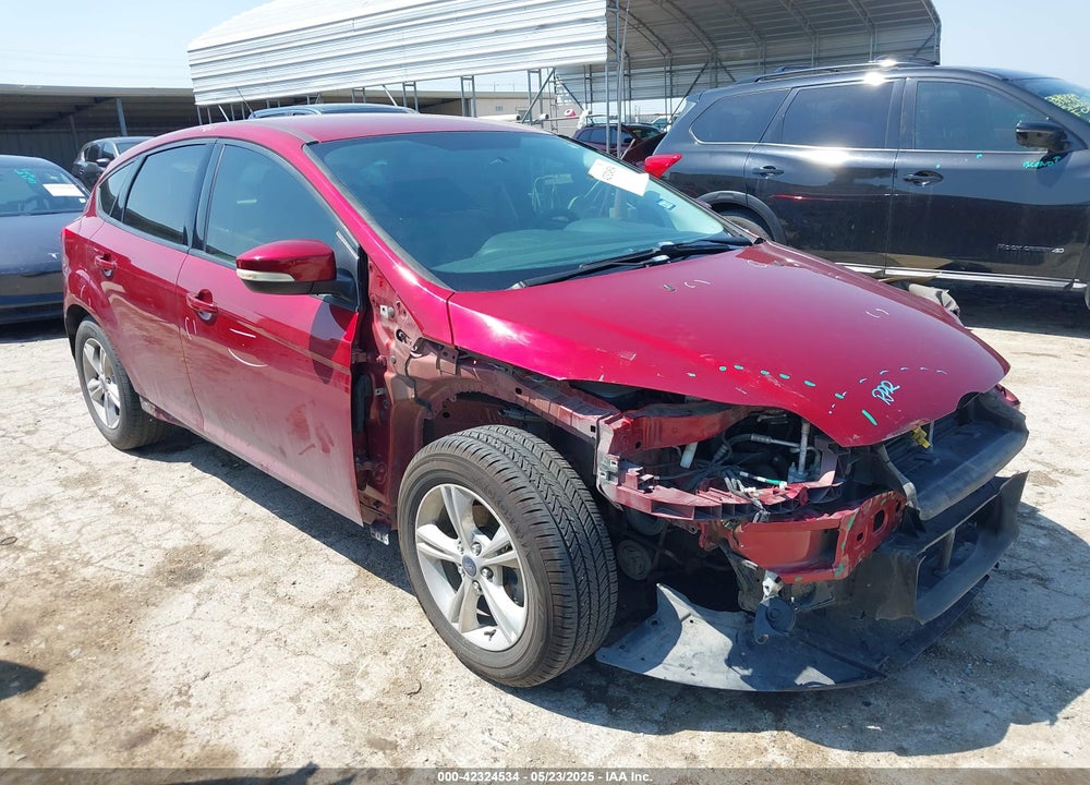 2014 FORD FOCUS SE VIN: 1FADP3K2XEL130232