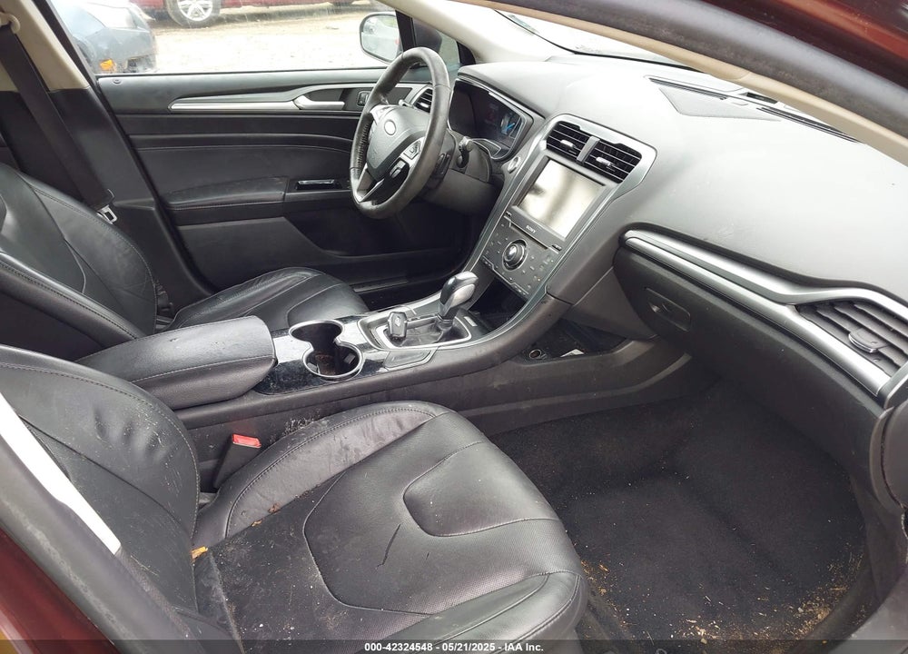 2015 FORD FUSION VIN: 3FA6P0D92FR125692