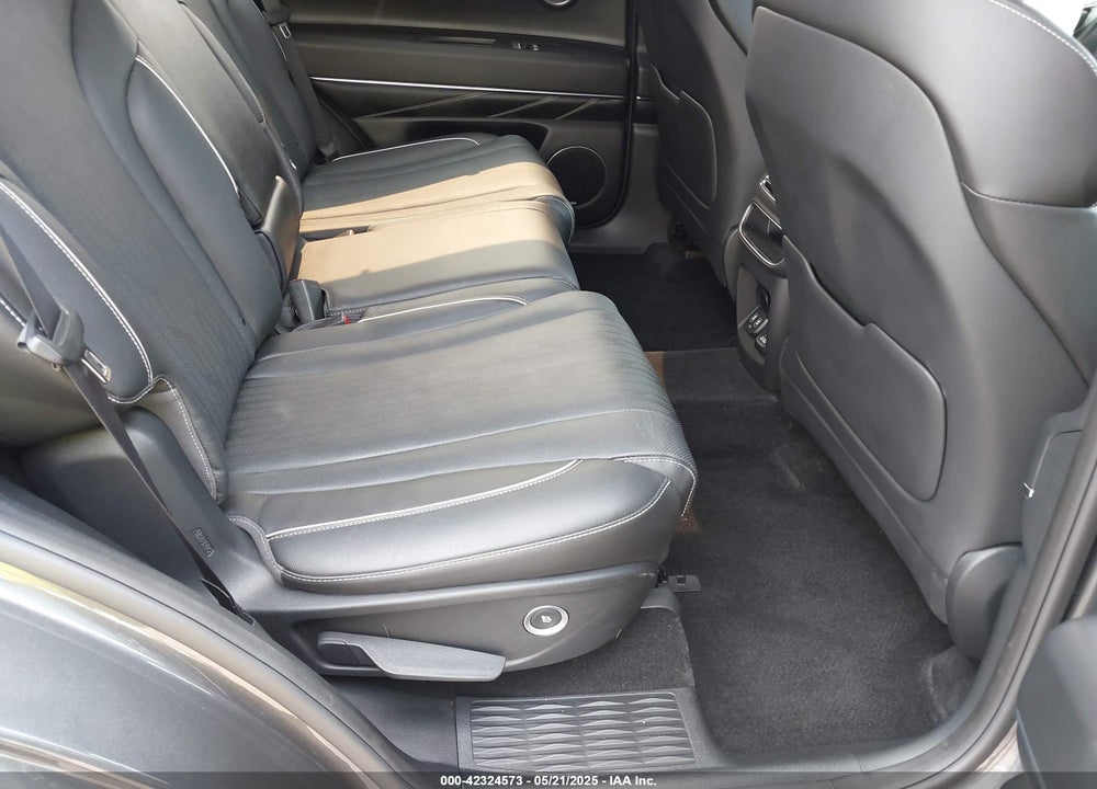 2022 GENESIS GV80 2.5T AWD VIN: KMUHBDSB5NU091783