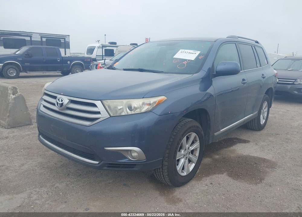 2011 TOYOTA HIGHLANDER SE VIN: 5TDZA3EH6BS008995