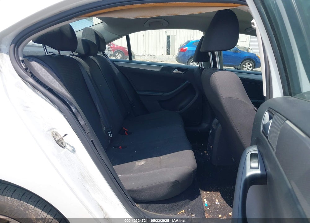 2015 VOLKSWAGEN JETTA VIN: 3VWD17AJ3FM354676