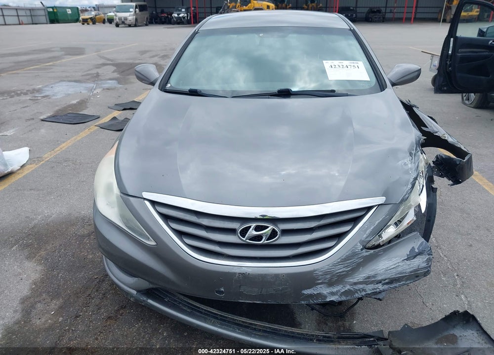 2011 HYUNDAI SONATA VIN: 5NPEB4AC1BH190560
