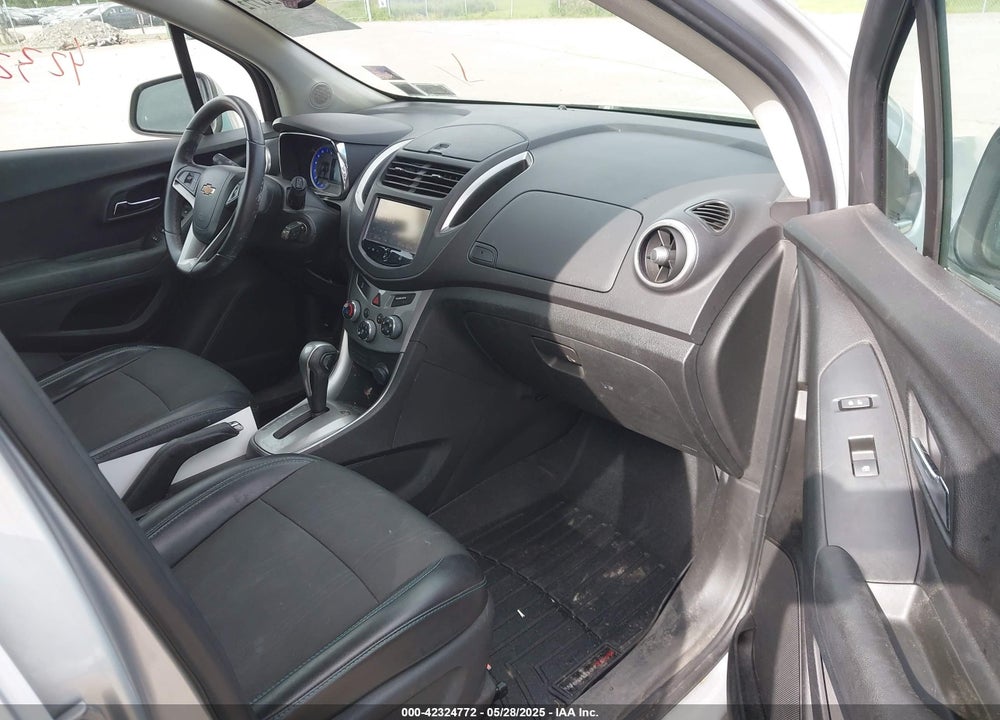 2015 CHEVROLET TRAX VIN: 3GNCJRSB4FL201061