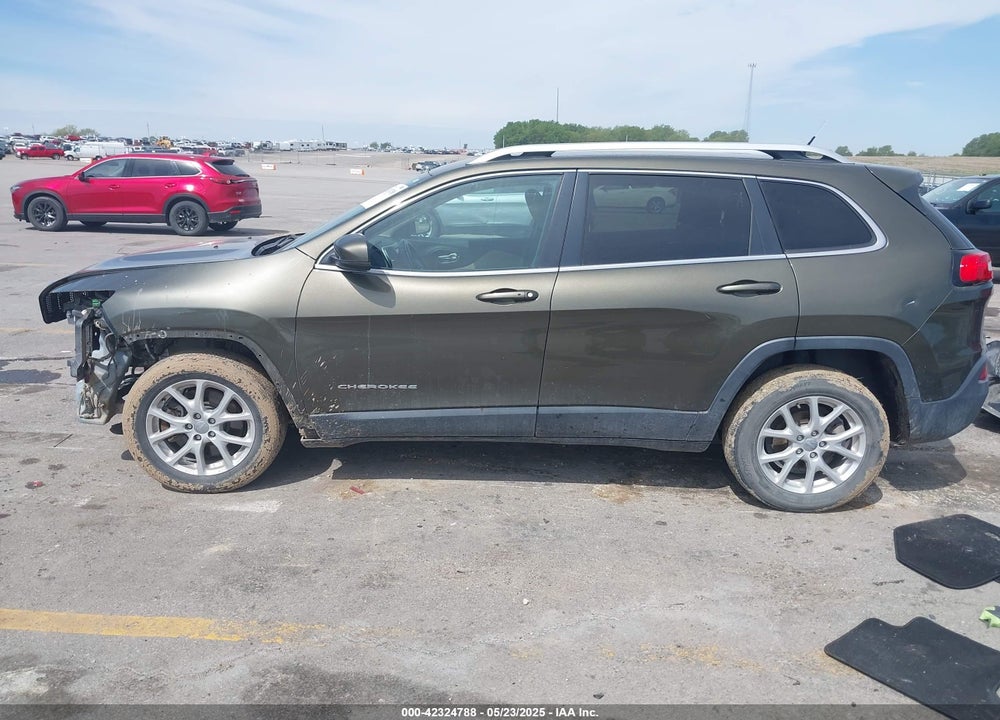 2015 JEEP CHEROKEE VIN: 1C4PJLCB4FW567019