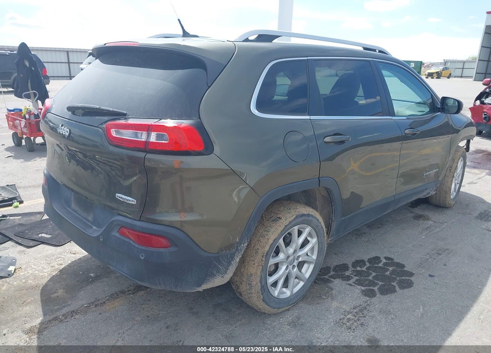2015 JEEP CHEROKEE VIN: 1C4PJLCB4FW567019