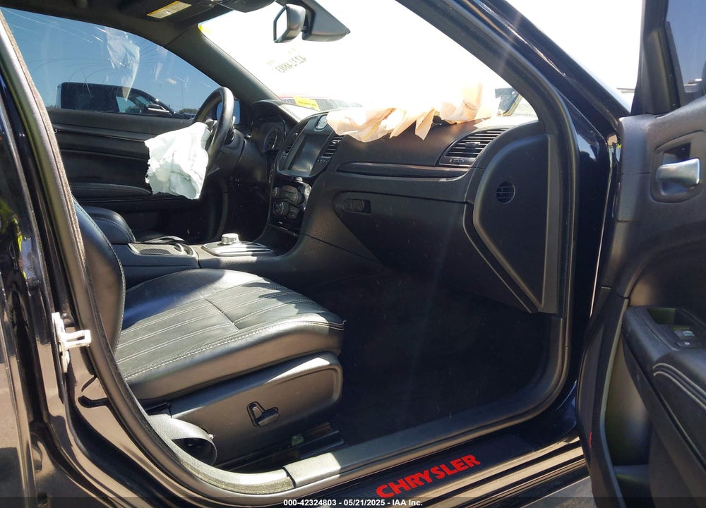 2016 CHRYSLER 300 VIN: 2C3CCAGG7GH244199