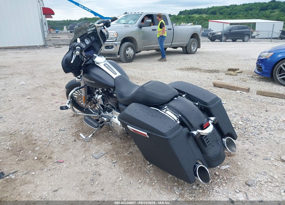 2020 HARLEY-DAVIDSON FLHX VIN: 1HD1KBC1XLB610753
